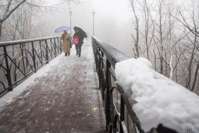 Температура впаде до -3 і випаде сніг: в Україні розбушується потужний циклон