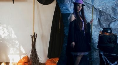 Чому відьми літають на мітлі