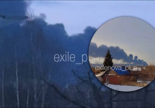 В РФ - взрывы и пожары, горят нефтебазы и заводы, в небе черный дым: что известно