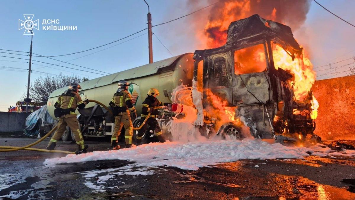 Наслідки атаки РФ на Київщину 5 травня