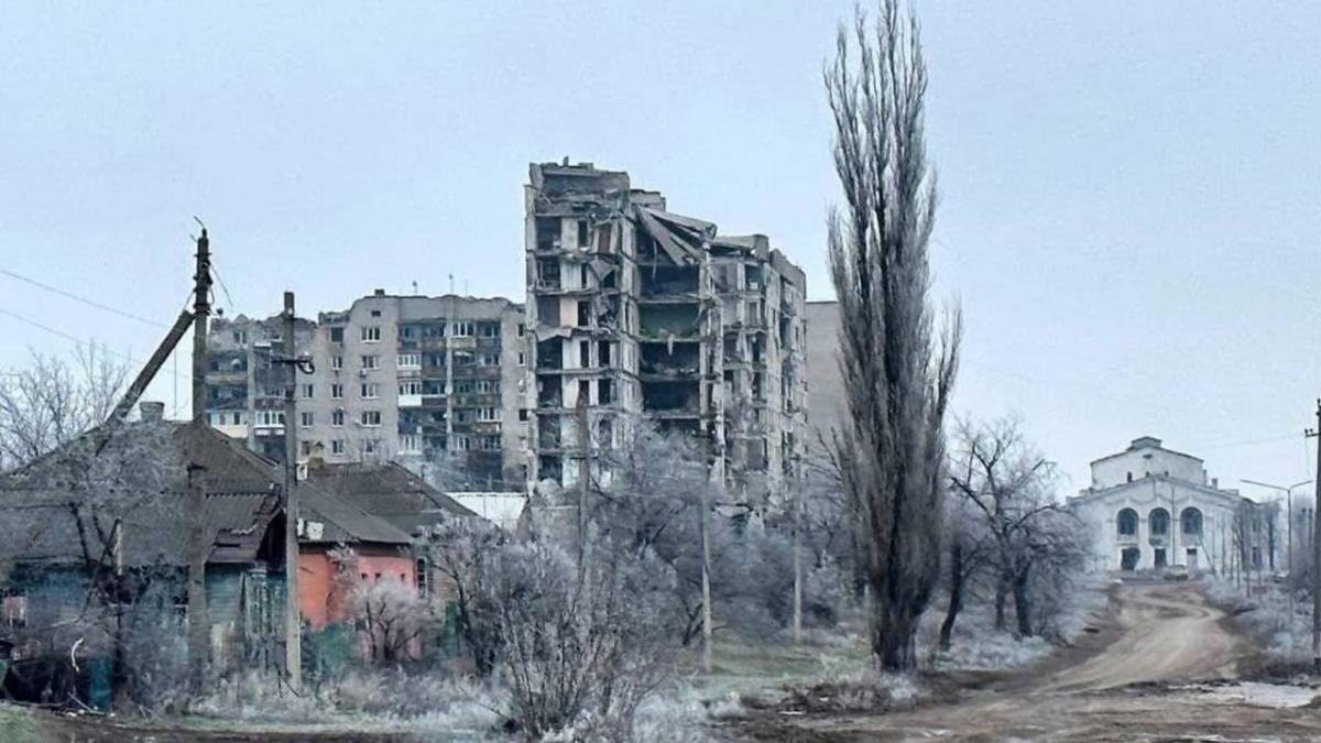 Только внешний инвестор, США или Китай, сможет вернуть жизнь в разрушенные Россией города, убежден Жданов