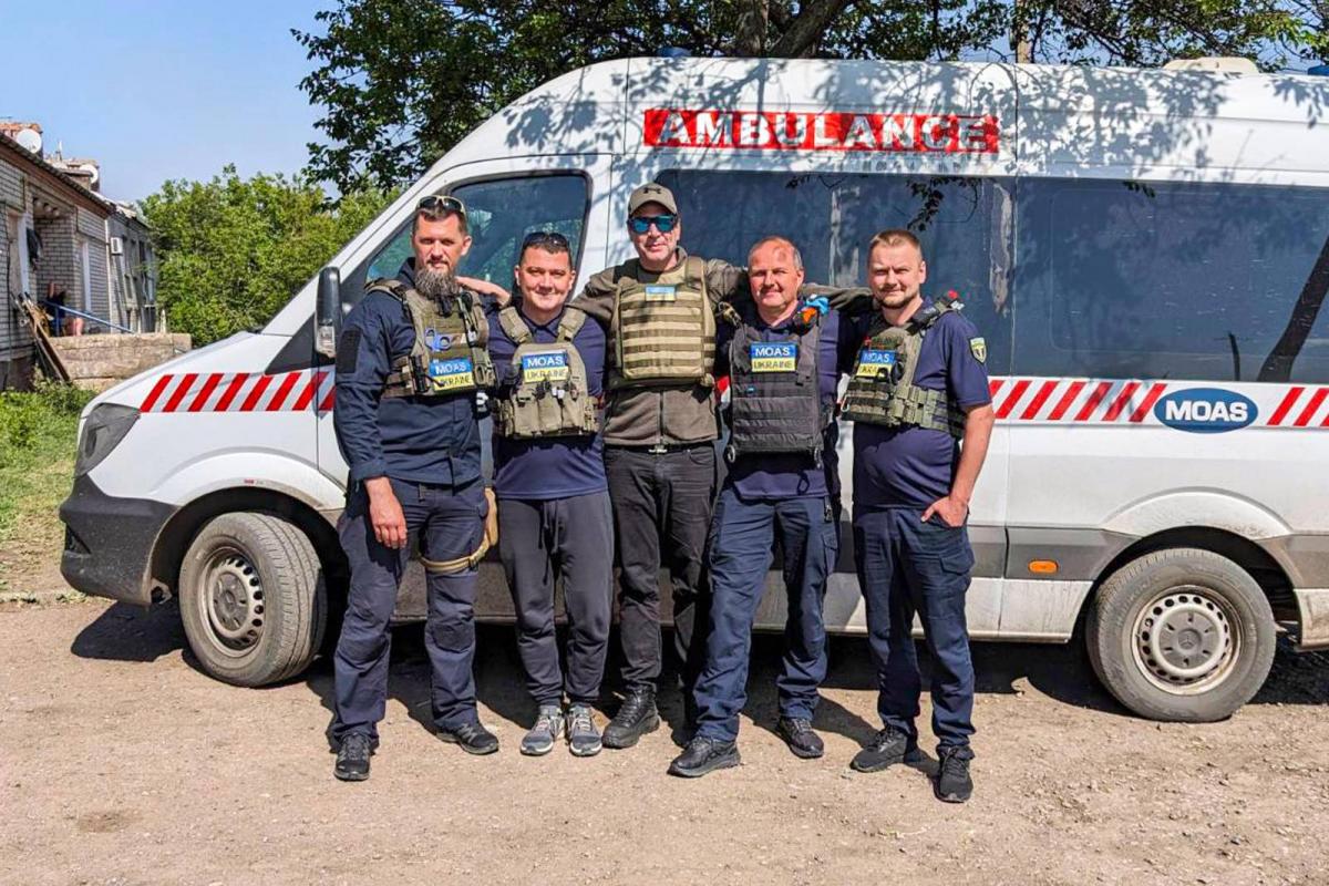 Помощь получили 120 тысяч человек: как врачи МОАС-Украина 