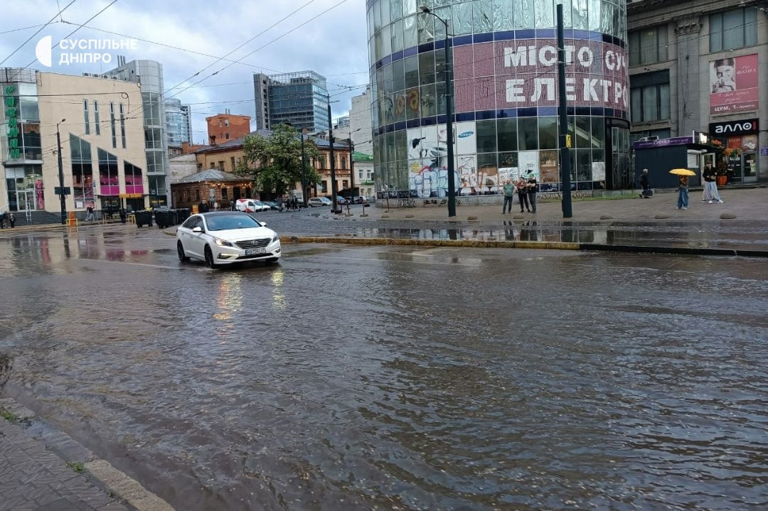Ливень в Днепре 17.05. 2026