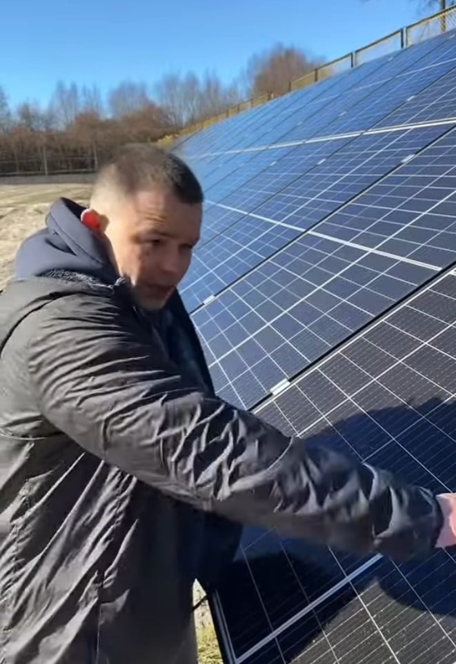 Даже тонкий слой пыли способен уменьшить количество солнечного света