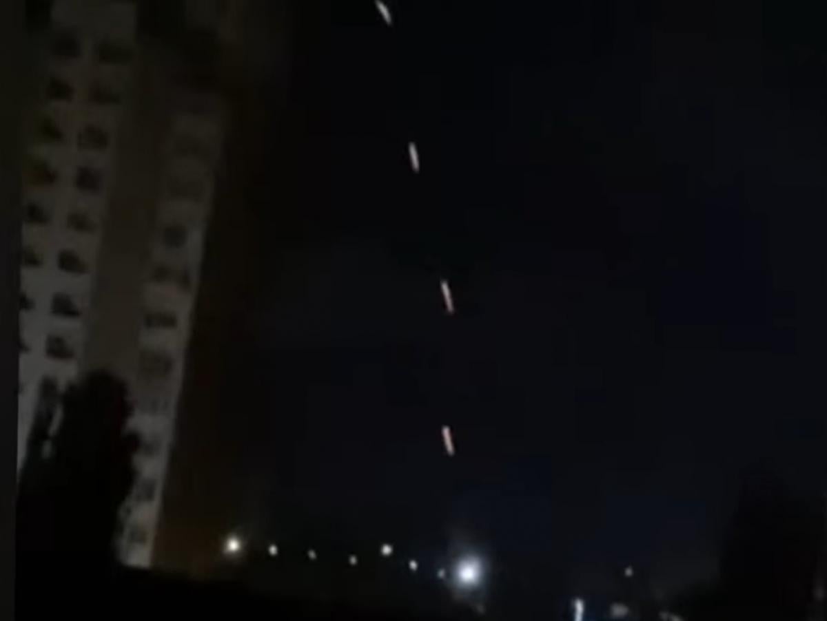 Из-за 