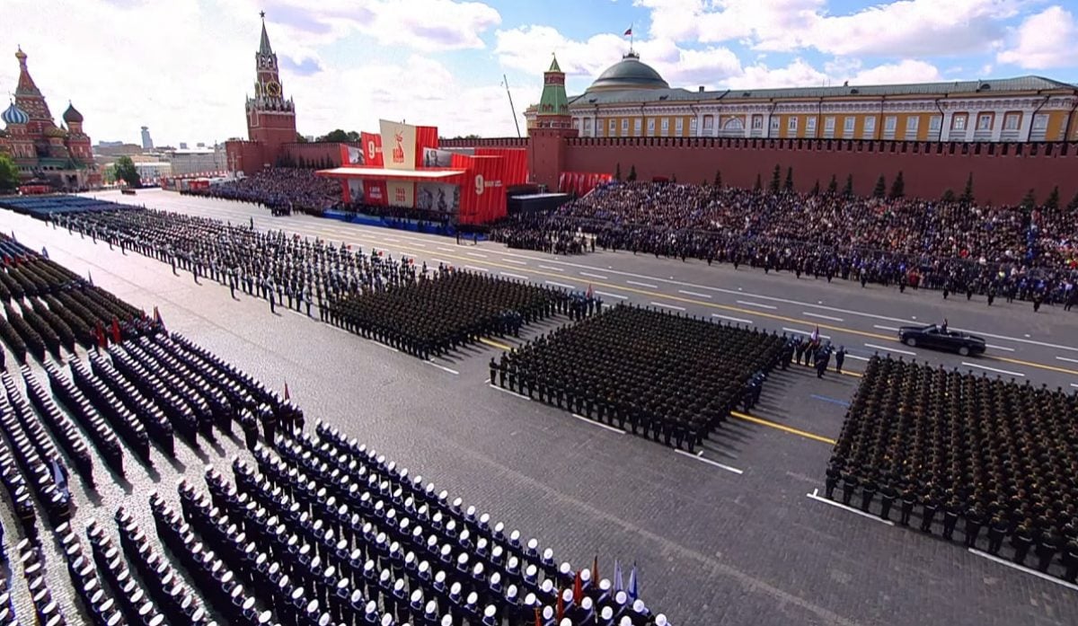 Парад на День пеермоги в Москві в 2025 році