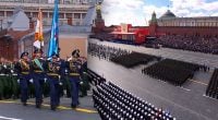 В России начали массово отменять парады ко Дню Победы — что известно