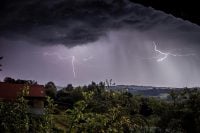 Насувається Армагеддон: де буде +4 і литимуть грозові дощі