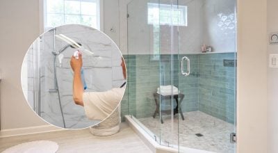 Двері в душовій кабіні стануть кришталево чистими: як їх швидко відмити