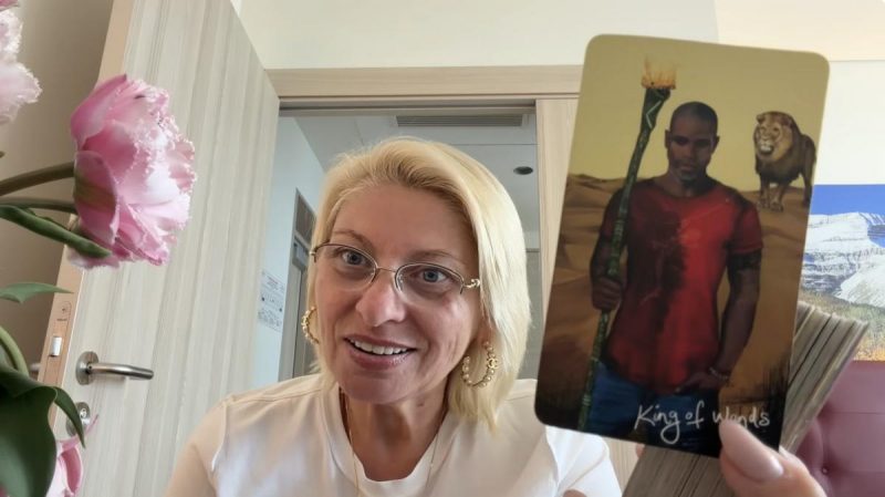 Кому доля готує різкий поворот: Таро-прогноз на червень 2026 року