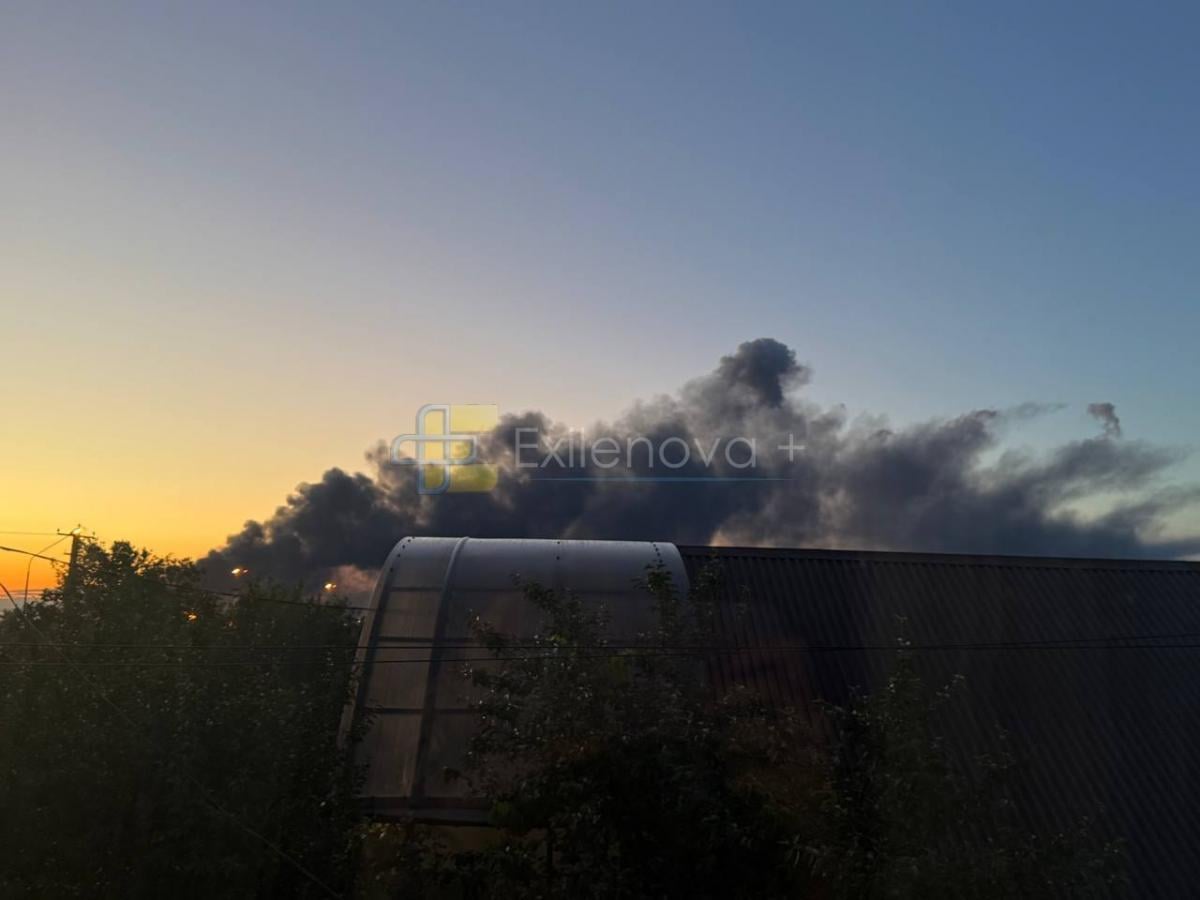 Атака невідомих дронів на Ільський НПЗ в ніч на 2 червня