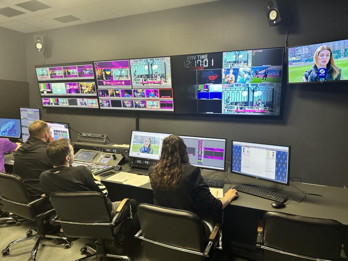 1+1 Media Distribution