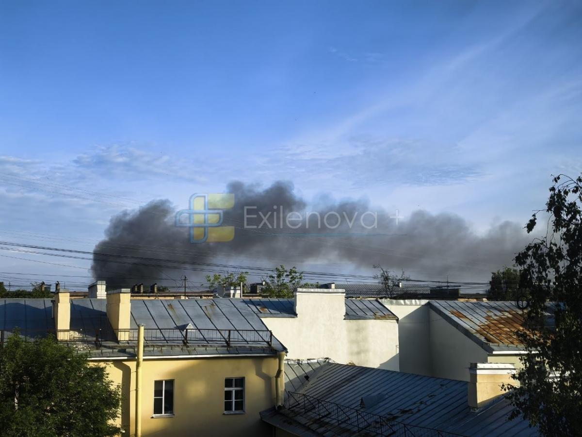 Пожежа в Кронштадті після вибуху