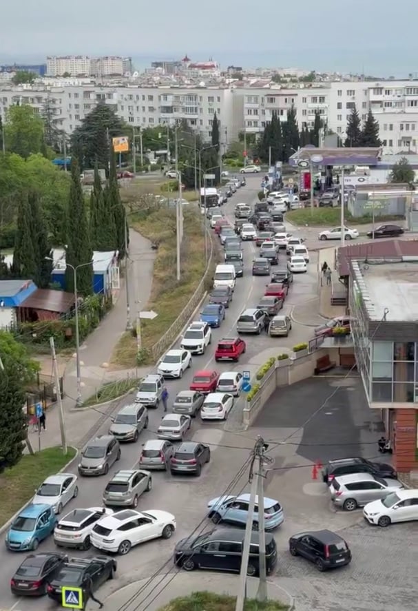 На топливном рынке России в середине лета сложится совершенно иная картина, кризис усугубится, считает Гончар На топливном рынке России в середине лета сложится совершенно иная картина, кризис усугубится, считает Гончар
