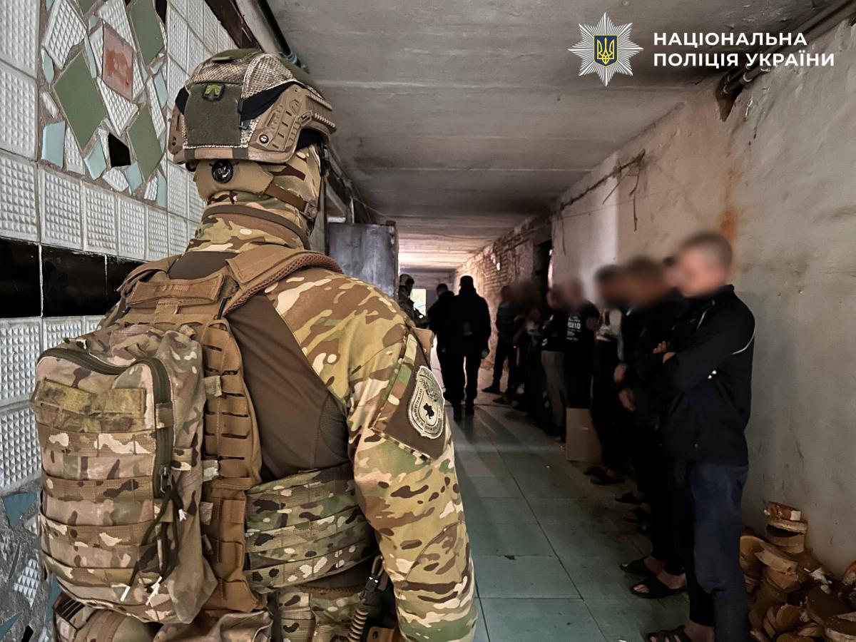 Правоохранители раскрыли схему трудового рабства в Житомирской области Правоохранители раскрыли схему трудового рабства в Житомирской области