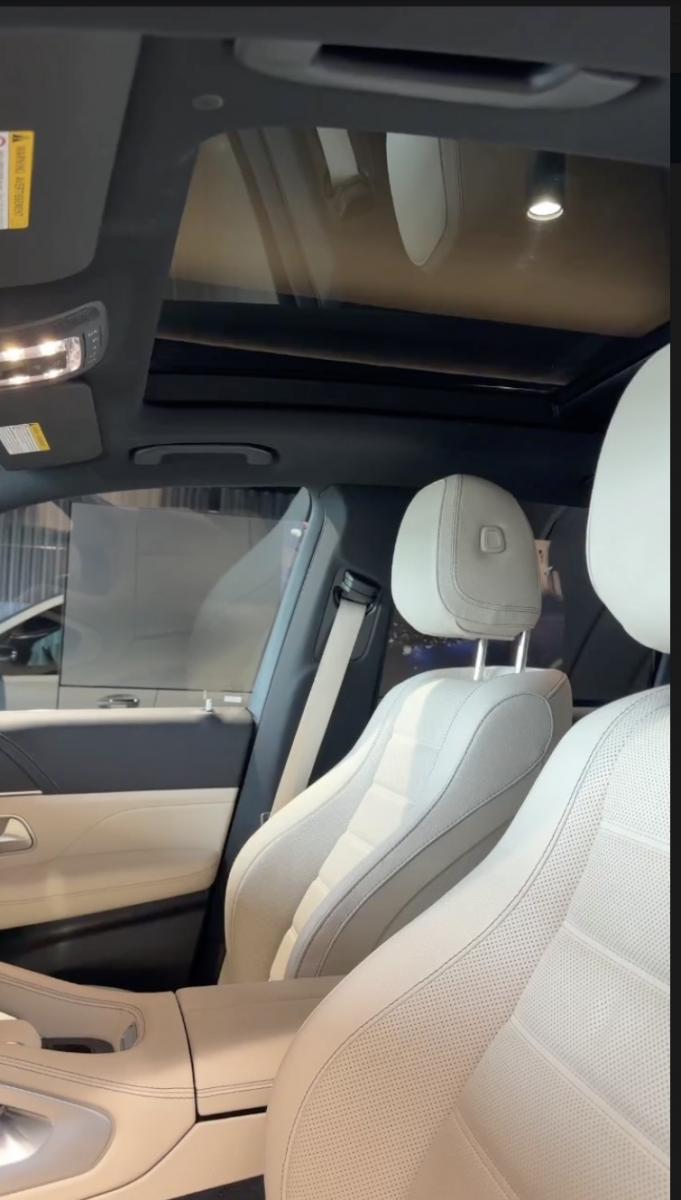 Катя Остапчук показала новое авто Катя Остапчук показала новое авто