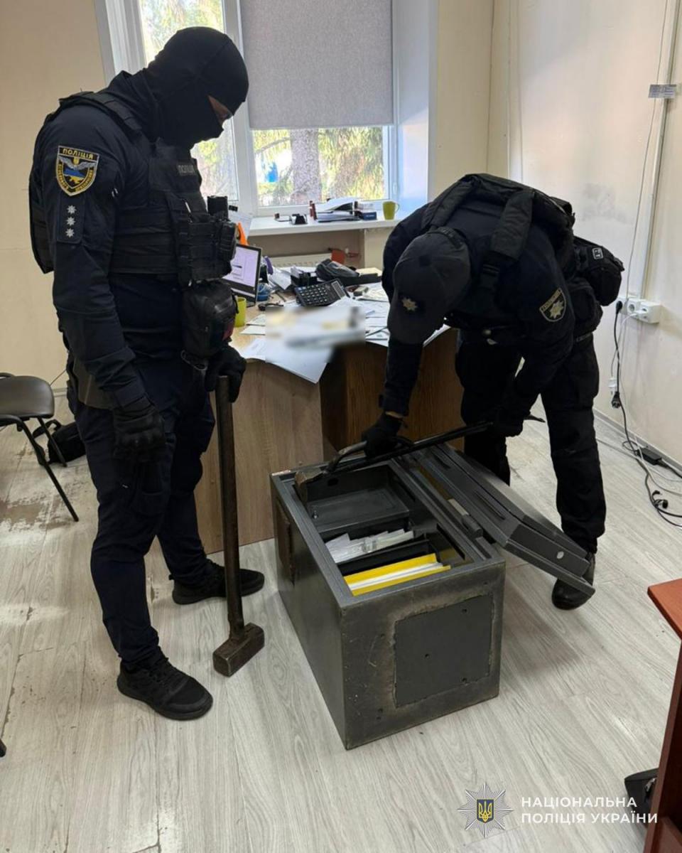 В Тернопольской области раскрыли схему хищения средств на древесине В Тернопольской области раскрыли схему хищения средств на древесине