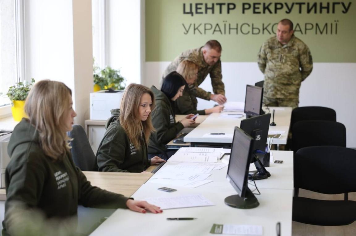 Щоб повернутися до війська з СОЧ, більше не потрібно чекати на рішення суду - Дзюбенко / Міноборони України