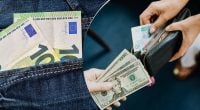 Долар і євро раптово підскочив: новий курс валют на 2 червня