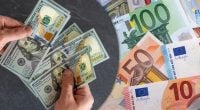 Доллар взлетел до максимального уровня, евро резко снизился: курс валют на 4 июня
