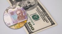 Курс доллара приблизится к 46 гривням: когда валюта рекордно подорожает