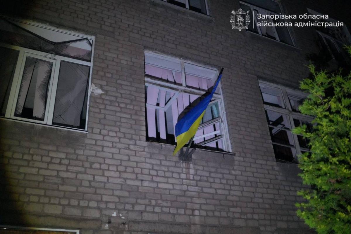 Наслідки удару по Запоріжжю 4 липня