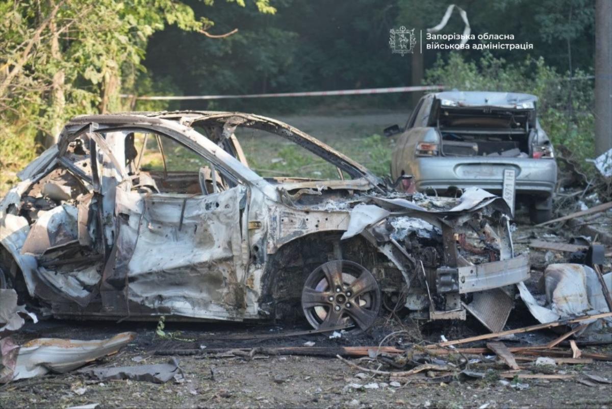 Наслідки удару по Запоріжжю 15 липня Наслідки удару по Запоріжжю 15 липня