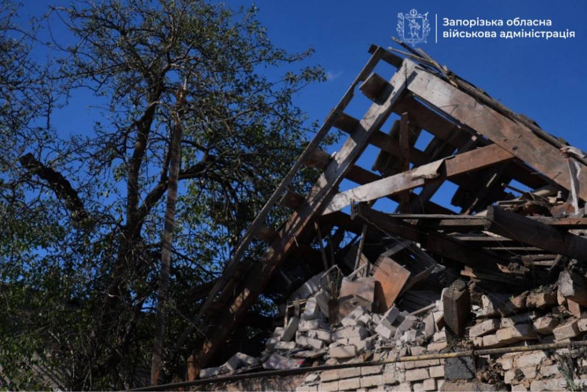 Наслідки удару по Запоріжжю 18 липня Наслідки удару по Запоріжжю 18 липня