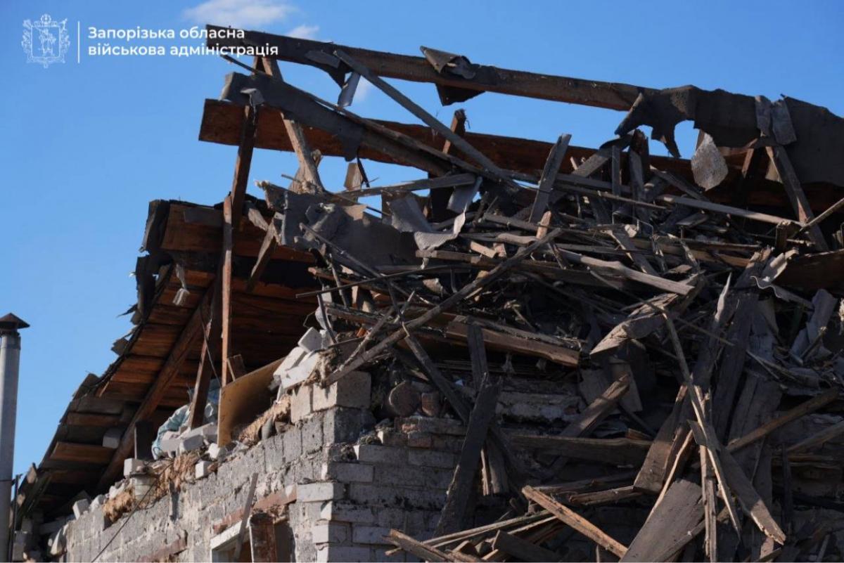 Наслідки удару по Запоріжжю 18 липня Наслідки удару по Запоріжжю 18 липня