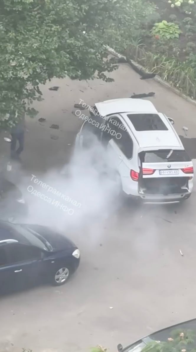 В Одесі вибухнув автомобіль BMW X5