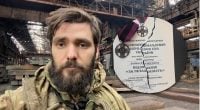 Защитник "Азовстали" Кротевич отказался от награды, которую вручил Сырский