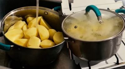 Чи потрібно знімати піну на картоплі? Чи потрібно знімати піну на картоплі?