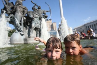 Спека повернеться з новою силою: коли очікувати температурного удару в Україні