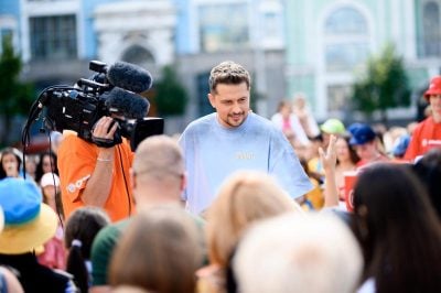 Понад мільйон гривень на реабілітацію ветеранів: "Караоке на майдані" продовжує прем'єрний сезон