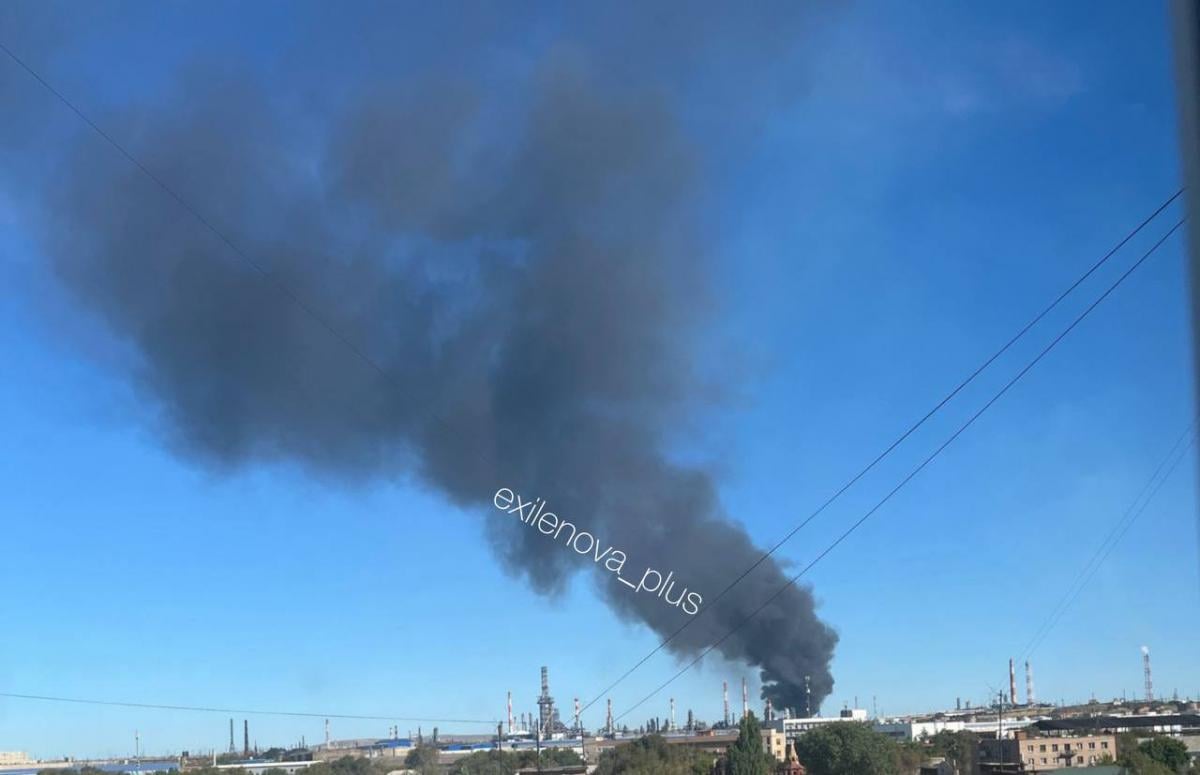 На НПЗ в Орську здійснили атаку за допомогою дронів На НПЗ в Орську здійснили атаку за допомогою дронів