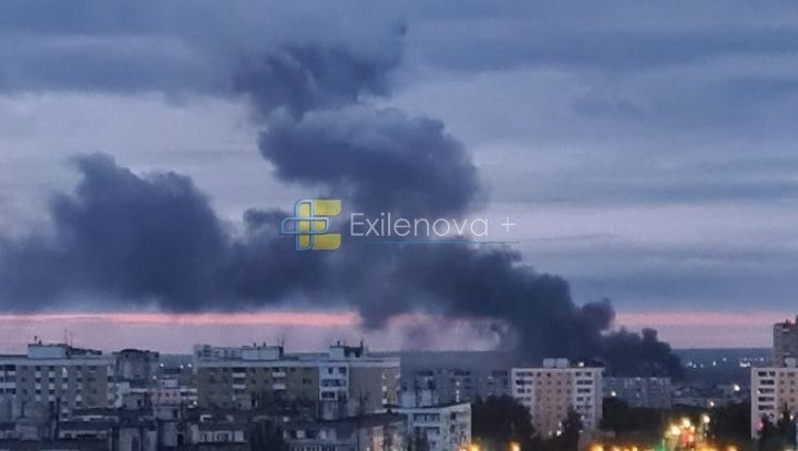 Над Самарою піднімається дим Над Самарою піднімається дим