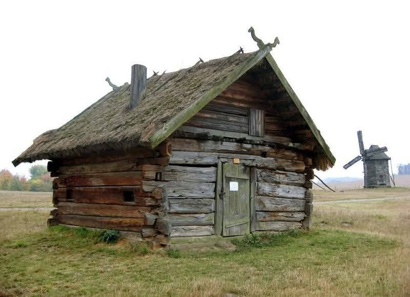 самый старый дом в Украине