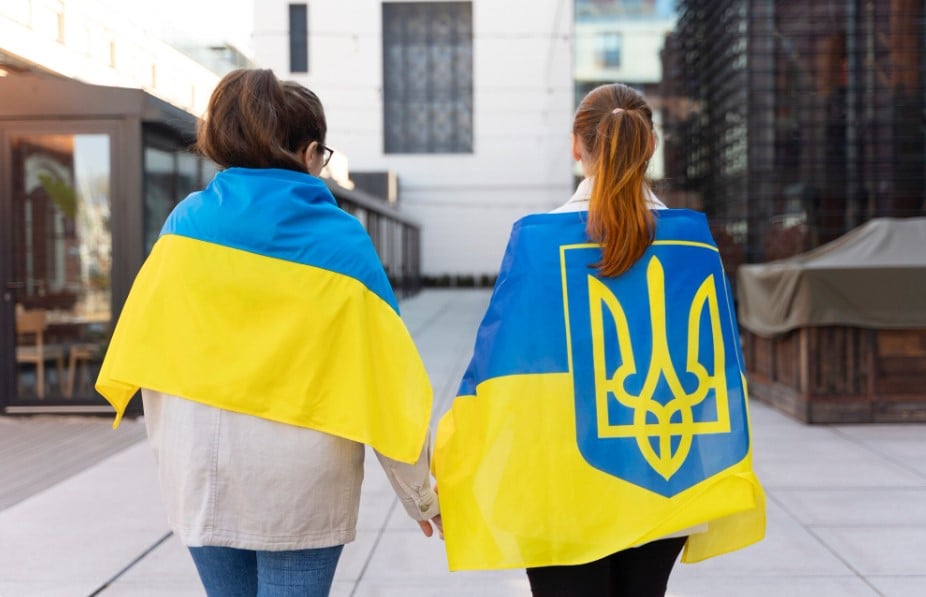 Синьо-жовтий прапор було офіційно затверджено 28 січня 1992 року