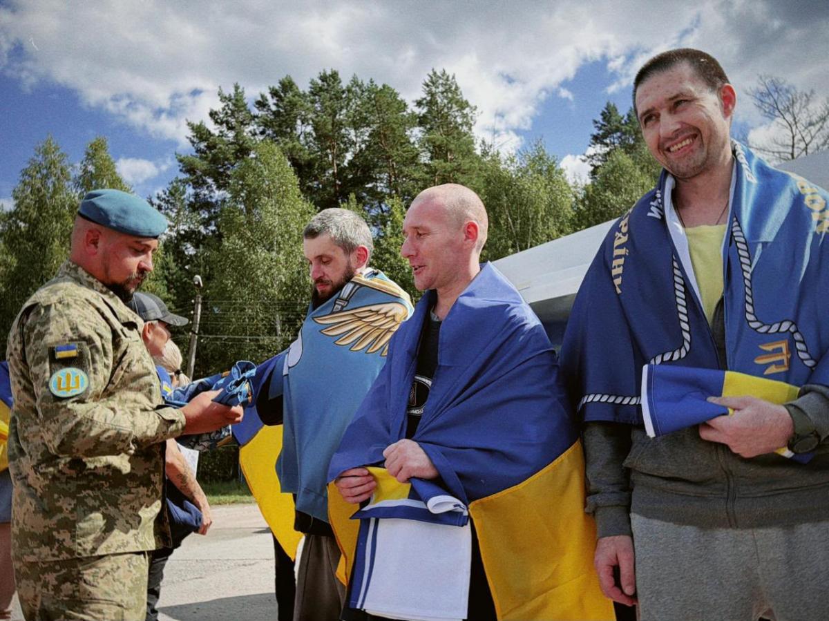 Україна повернула з полону 10 військових