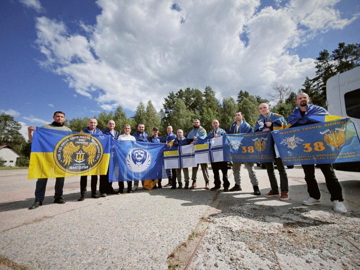 Україна повернула з полону 10 військових