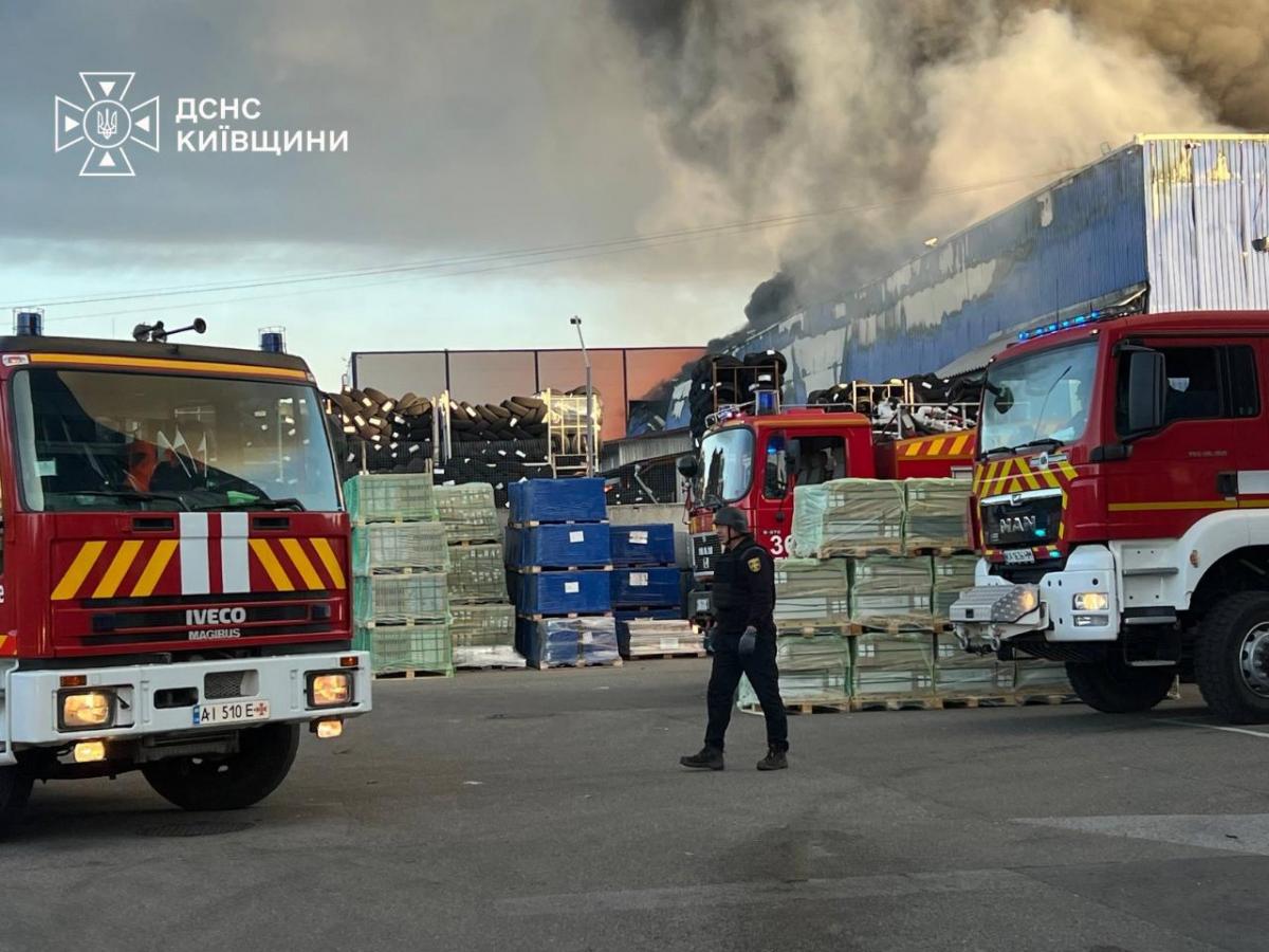 Ліквідація наслідків російського удару по Бучанському району