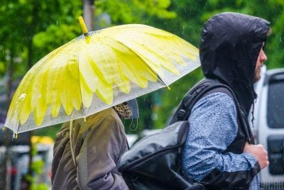 Сильні дощі та шквали насуваються на Україну: коли похолодання витіснить спеку