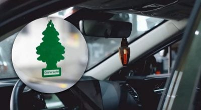 Запах зникне за кілька днів: де не варто вішати ароматизатор в авто