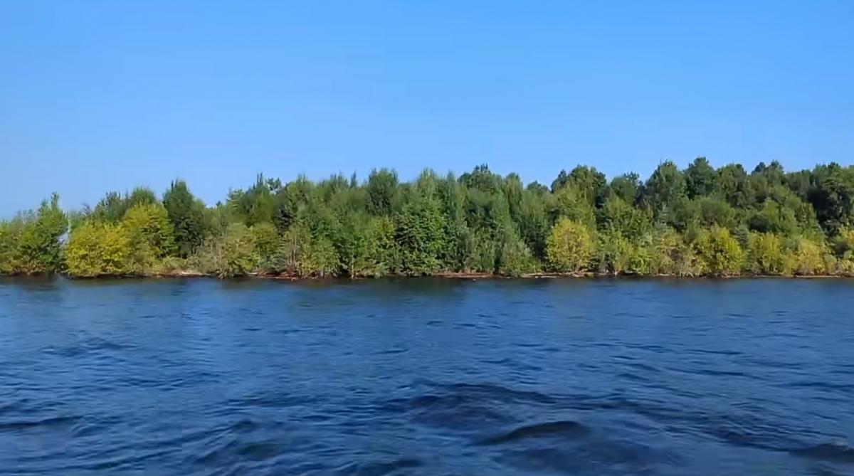 Острів виявив випадковий човняр