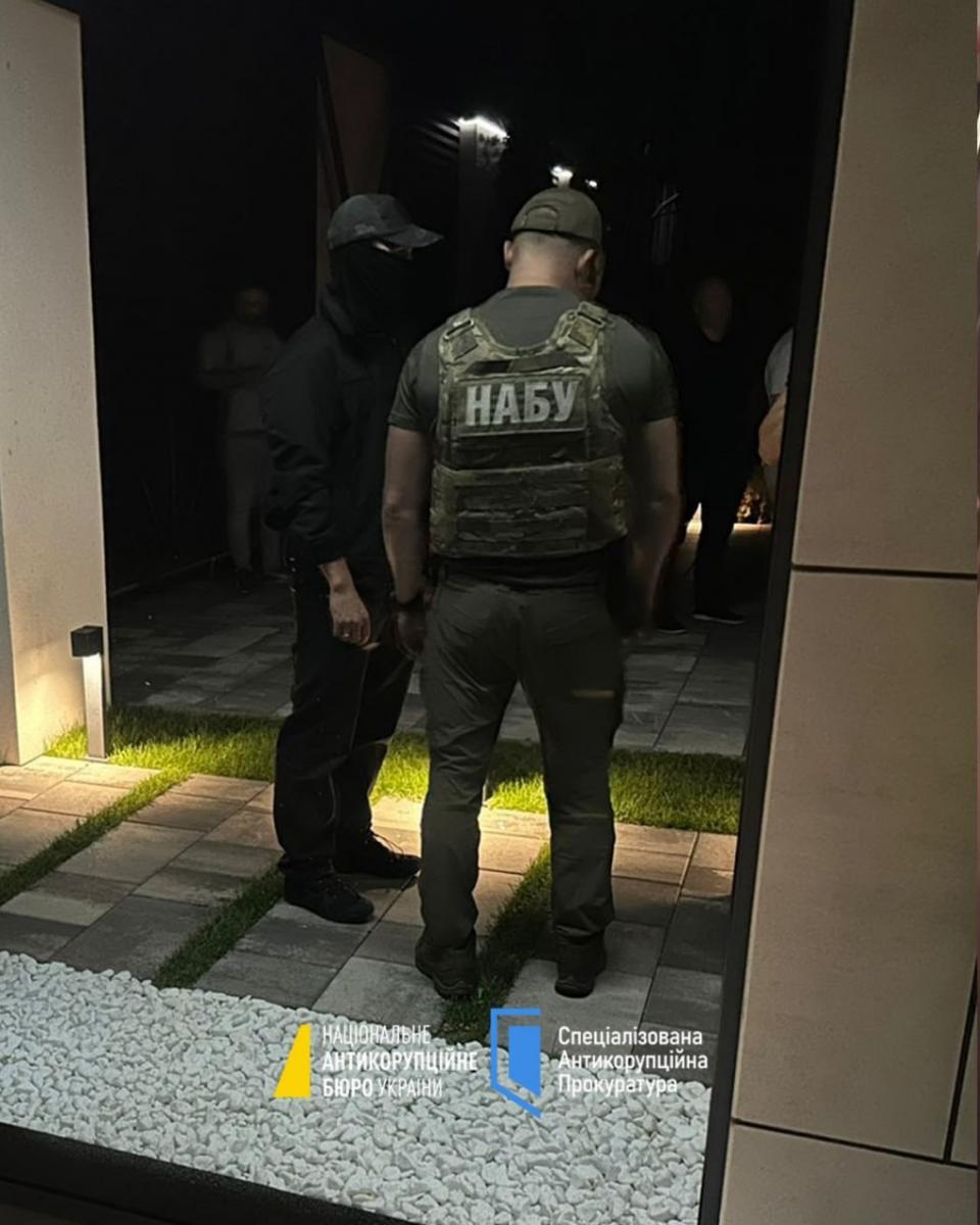 НАБУ викрило схему на чолі з посадовцем ОГП