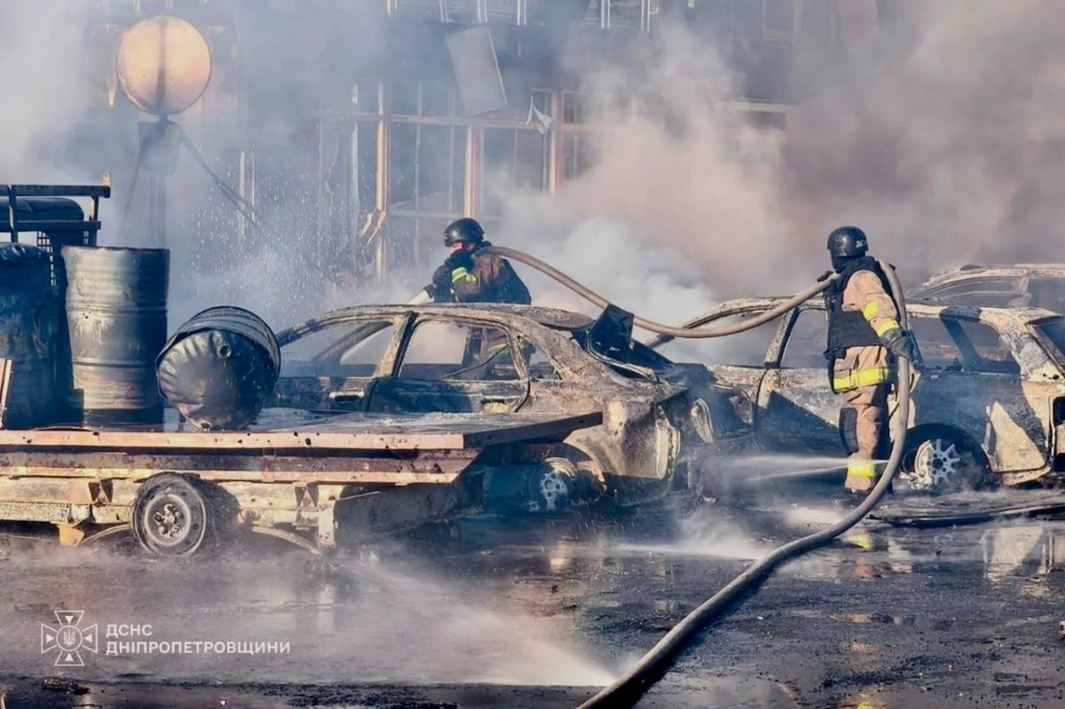 Наслідки удару по Павлограду 10 вересня Наслідки удару по Павлограду 10 вересня