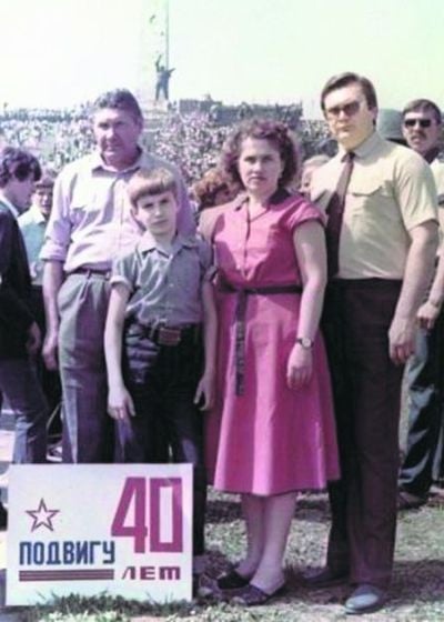 Віктор та Людмила Янукович із дітьми 