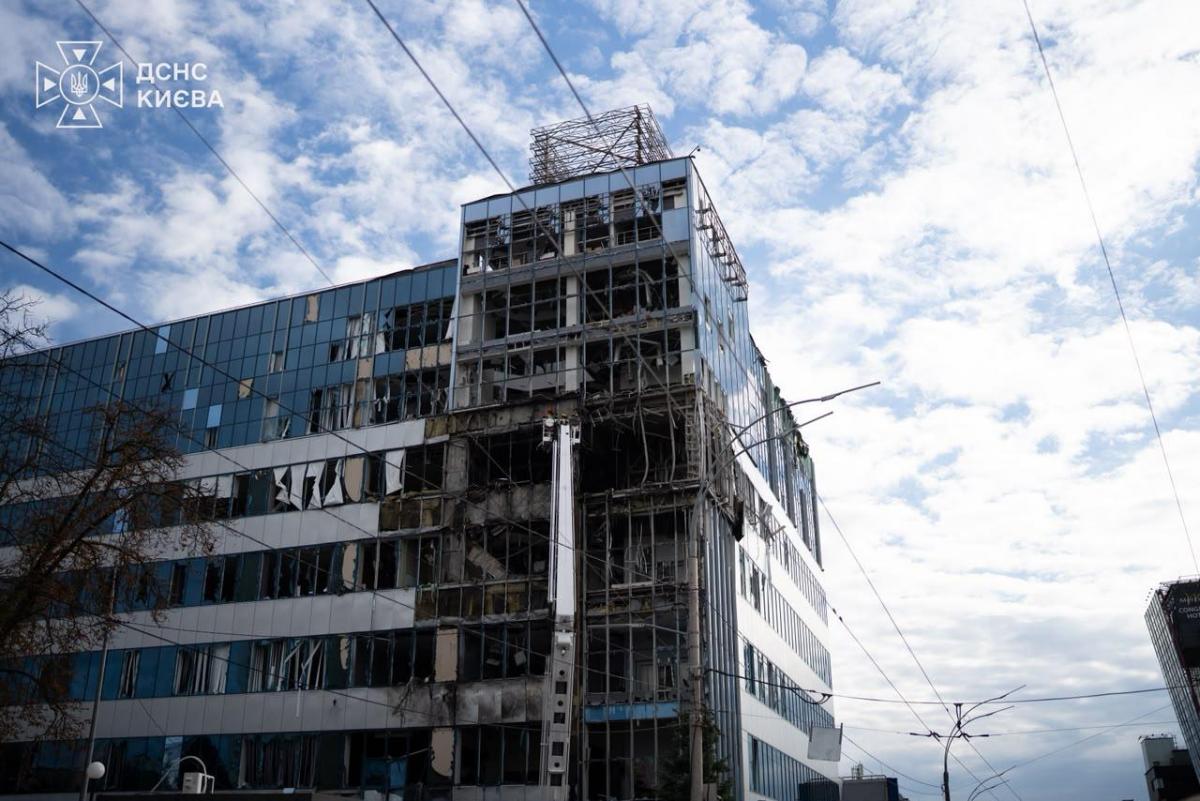 Наслідки удару по Києву 25 вересня Наслідки удару по Києву 25 вересня