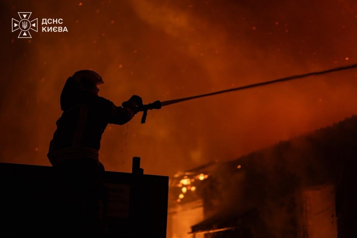 Наслідки удару по Києву 27 вересня