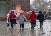 Прохолода до +12 градусів і дощі: коли в Україну повернеться тепло
